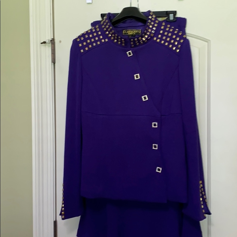 Donna Vinci Knit Suit &180